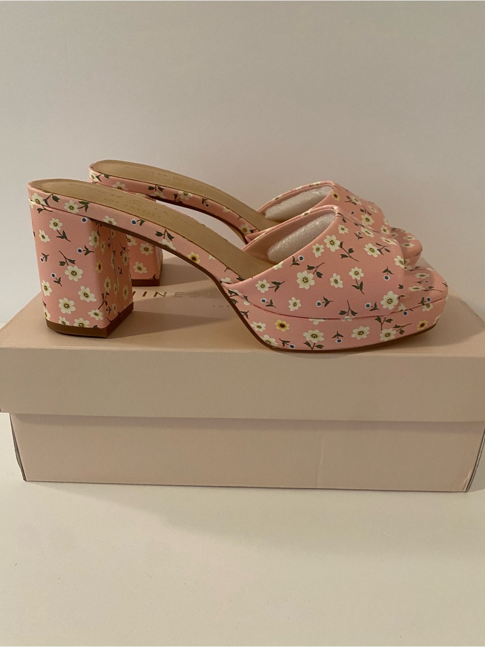 Chinese Laundry Floral Heels Size 7